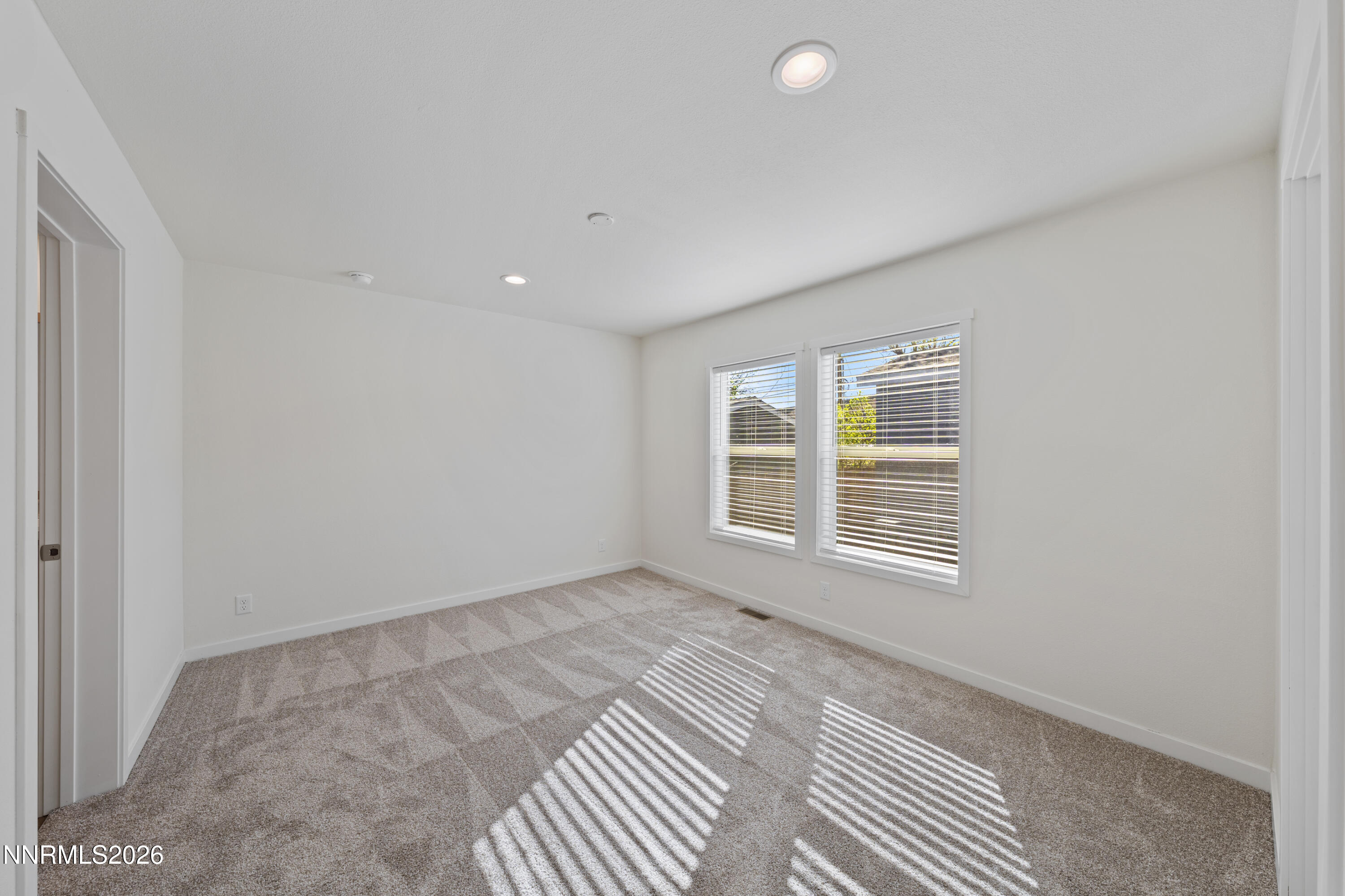 125 Fireman Row Dayton, NV 89403 - Photo 11 of 18 A7V03842