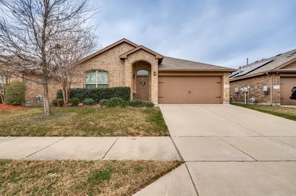 $260,000 | 7944 Ballater Drive, Fort Worth, TX 76123