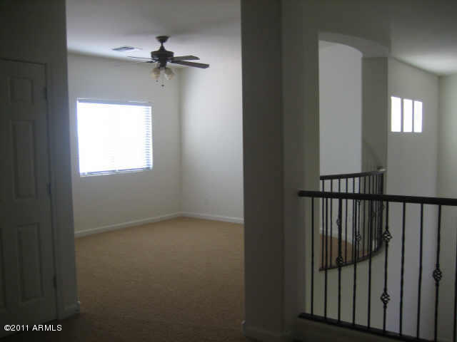 2310 West Red Range Way Phoenix, AZ 85085 - Photo 4 of 6 Loft
