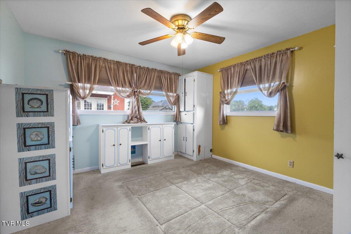 111 Dickson Road Kingsport, TN 37660 - Photo 14 of 51 15-128A9213
