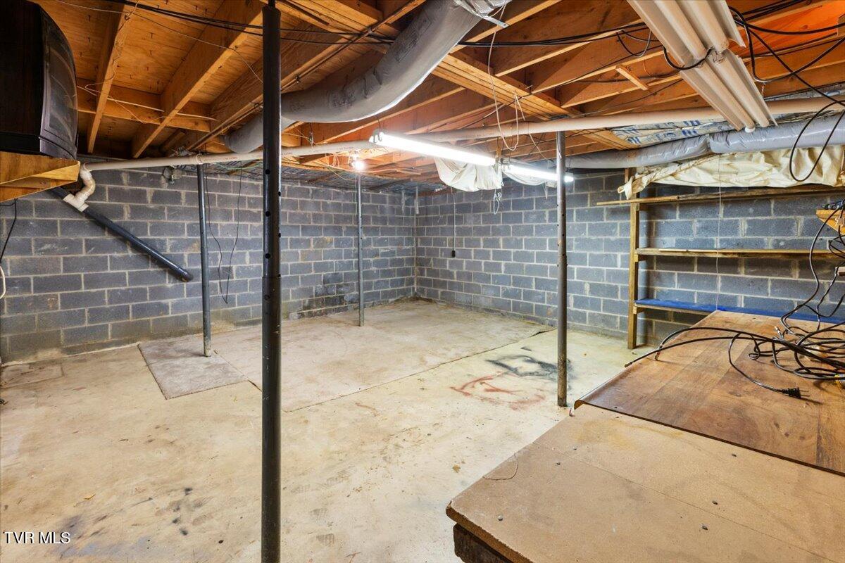 111 Dickson Road Kingsport, TN 37660 - Photo 23 of 51 24-128A9249