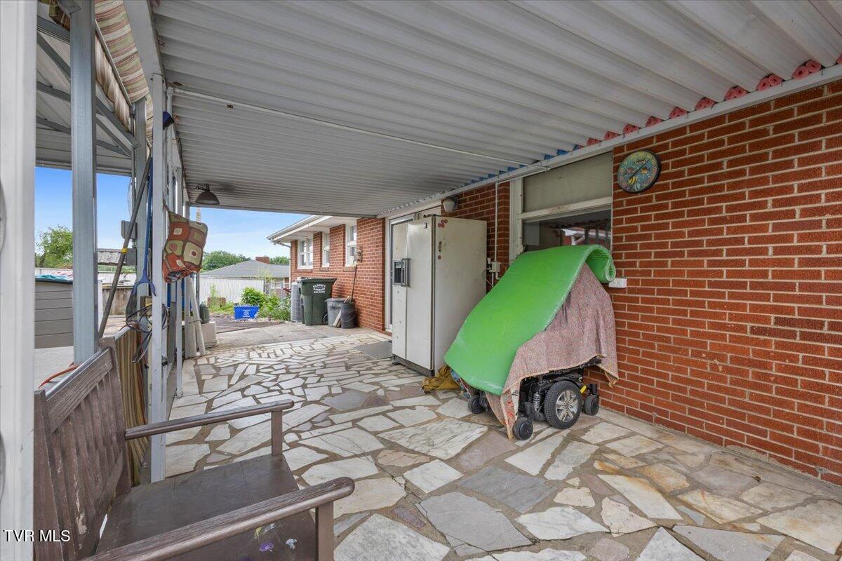111 Dickson Road Kingsport, TN 37660 - Photo 30 of 51 31-128A9279