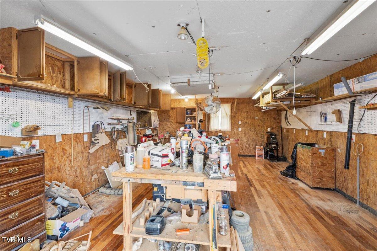 111 Dickson Road Kingsport, TN 37660 - Photo 34 of 51 35-128A9297