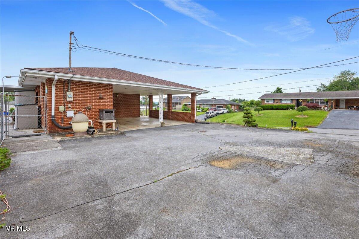 111 Dickson Road Kingsport, TN 37660 - Photo 39 of 51 40-128A9314