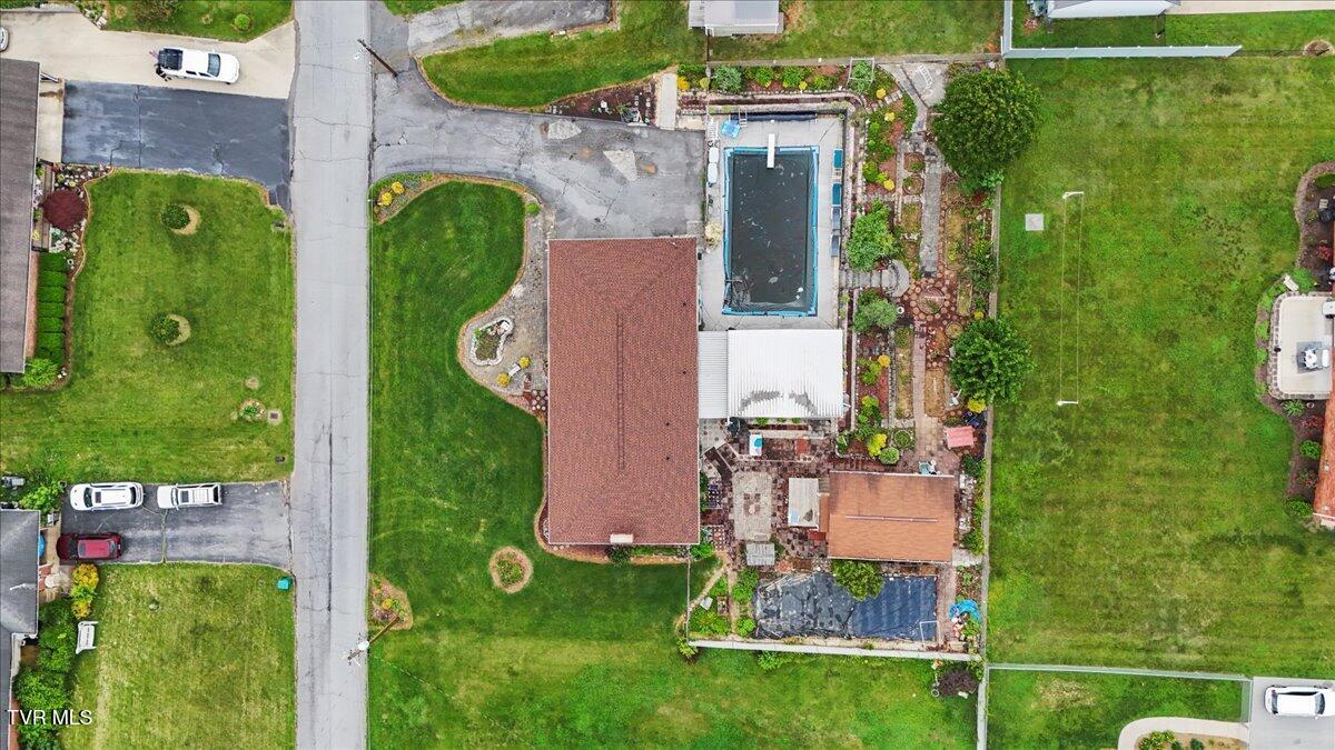 111 Dickson Road Kingsport, TN 37660 - Photo 44 of 51 45-DJI_20250528183628_0674_D