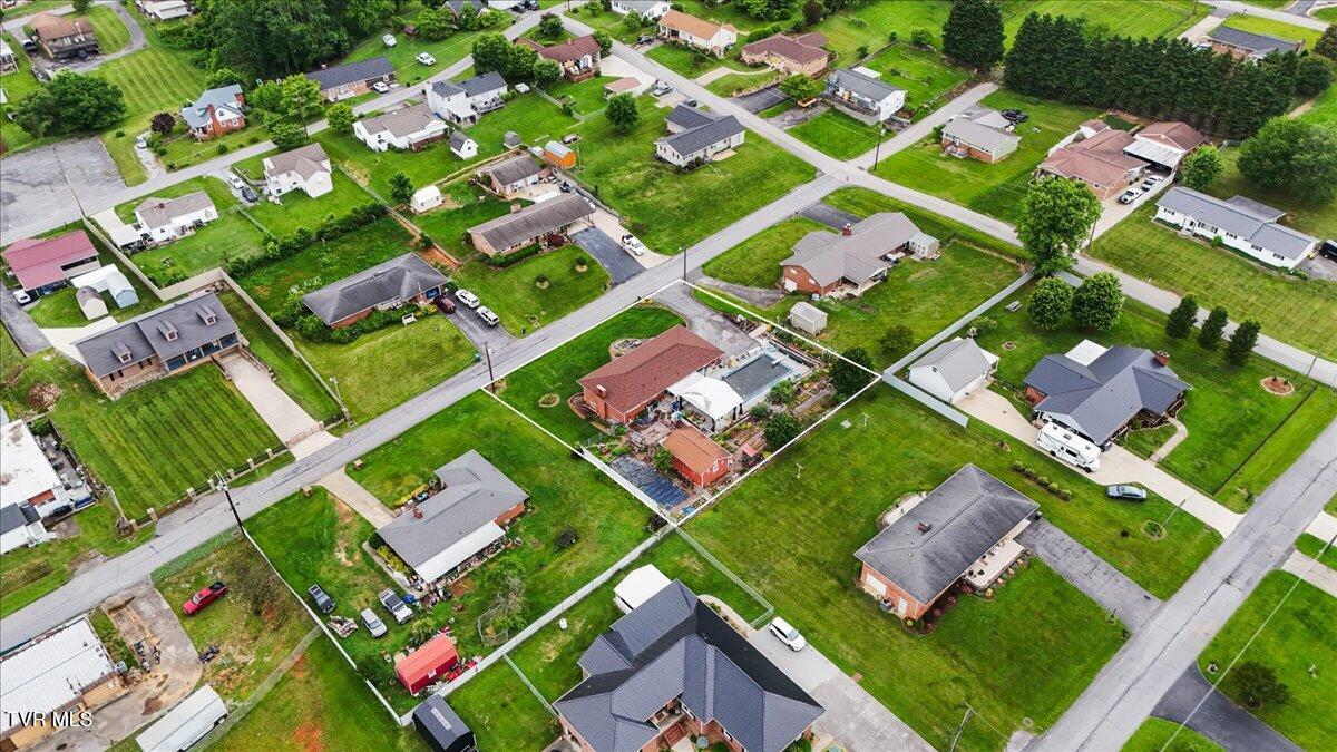 111 Dickson Road Kingsport, TN 37660 - Photo 49 of 51 50-DJI_20250528183823_0689_D