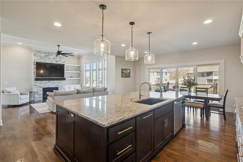 2500 Northwest Riverview Drive Riverside, MO 64150 - Photo 14 of 40