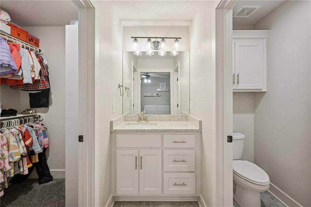 2500 Northwest Riverview Drive Riverside, MO 64150 - Photo 28 of 40