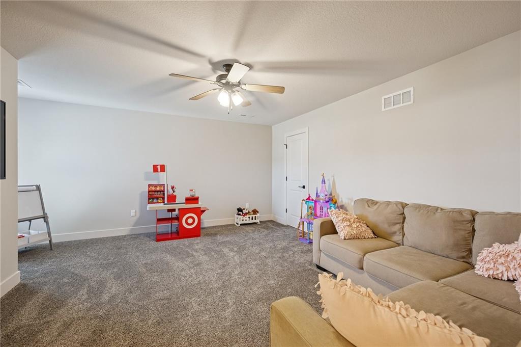 2500 Northwest Riverview Drive Riverside, MO 64150 - Photo 31 of 40