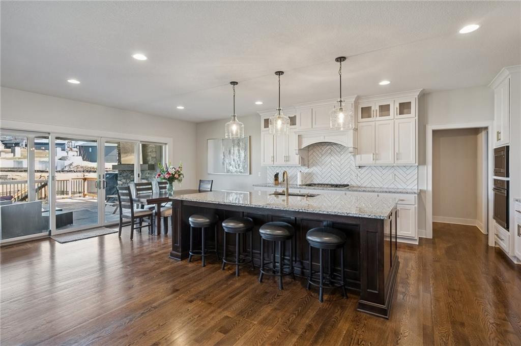 2500 Northwest Riverview Drive Riverside, MO 64150 - Photo 9 of 40