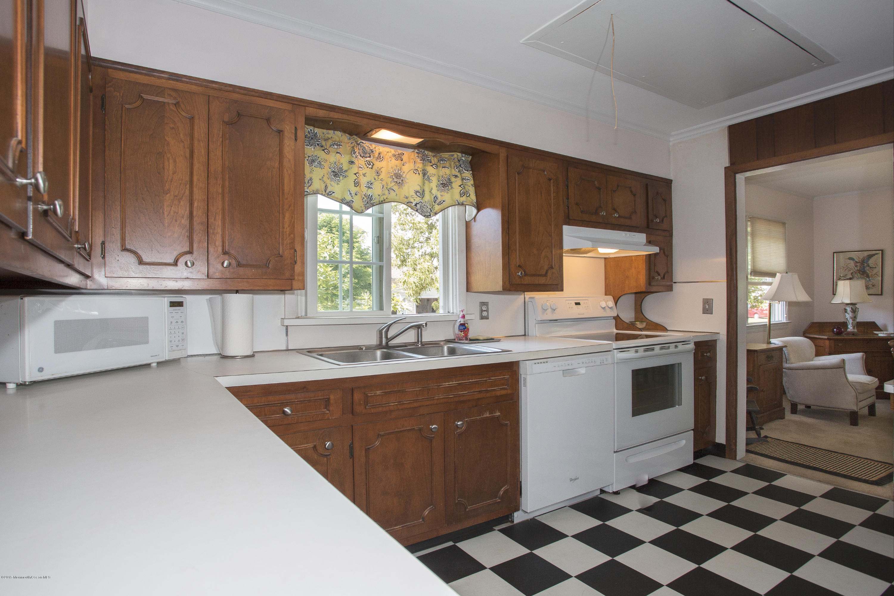 1520 Dorset Dock Road Point Pleasant, NJ 08742 - Photo 7 of 18 Kitchen