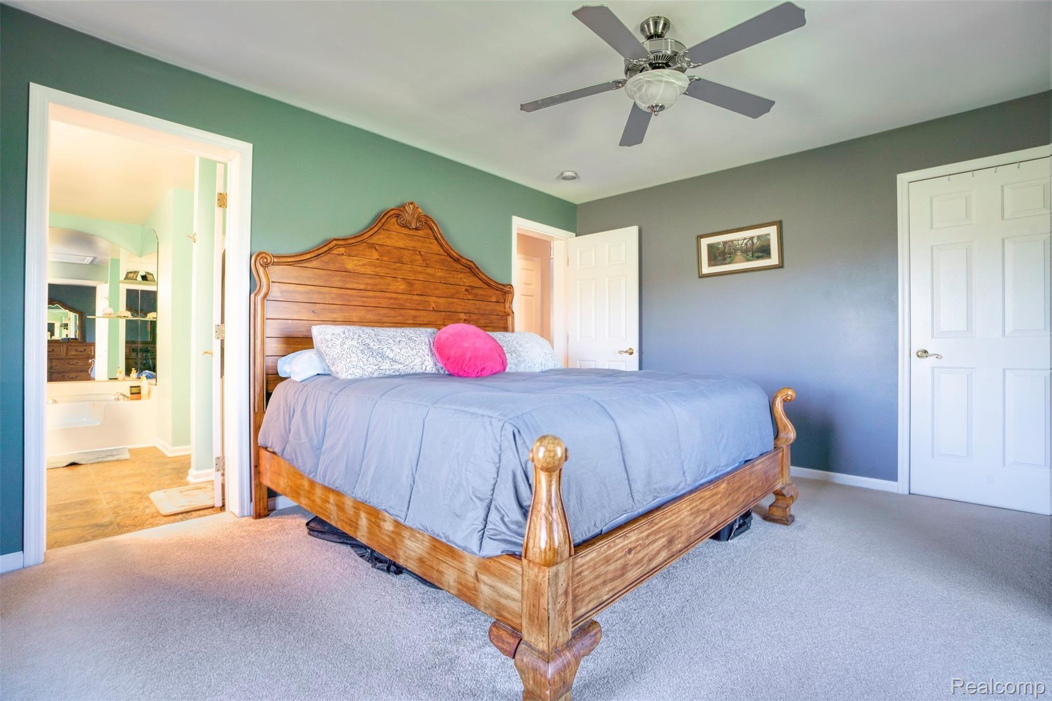 9276 Schrepfer Road Howell, MI 48855 - Photo 21 of 56 Master Bedroom