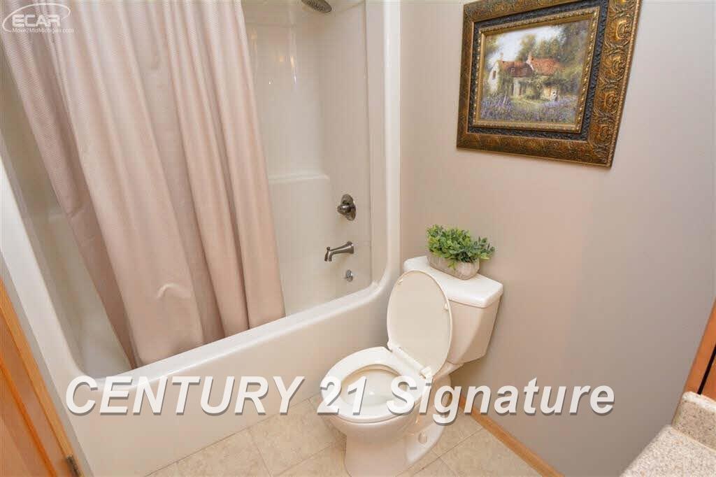 4473 North Seymour Road Flushing, MI 48433 - Photo 12 of 33