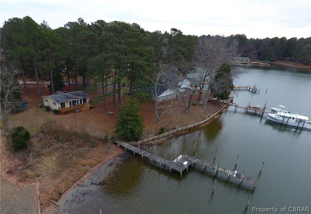 16 South Sioux Road Kilmarnock, VA 22482 - Photo 2 of 28 Gallery Image 2