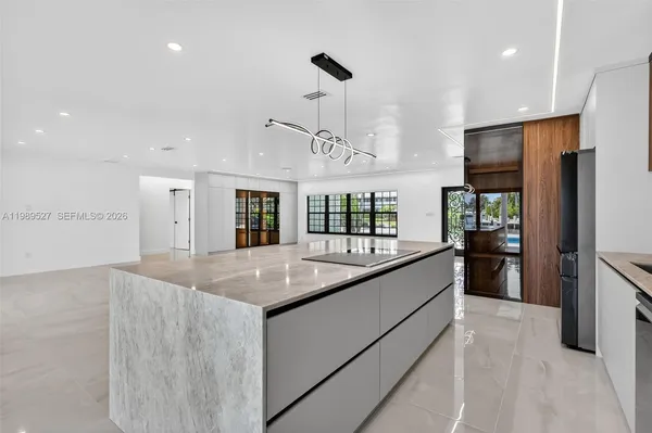 $18,900 | 607 Layne Boulevard, Hallandale Beach, FL 33009