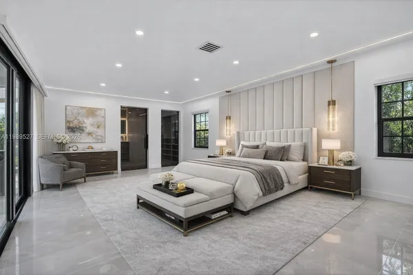 $18,900 | 607 Layne Boulevard, Hallandale Beach, FL 33009