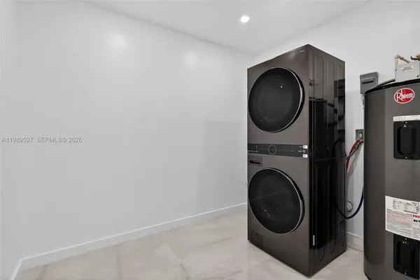 $18,900 | 607 Layne Boulevard, Hallandale Beach, FL 33009