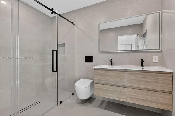 $18,900 | 607 Layne Boulevard, Hallandale Beach, FL 33009