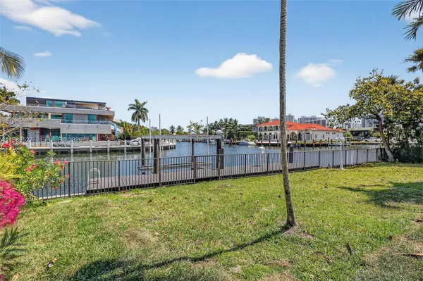 $18,900 | 607 Layne Boulevard, Hallandale Beach, FL 33009