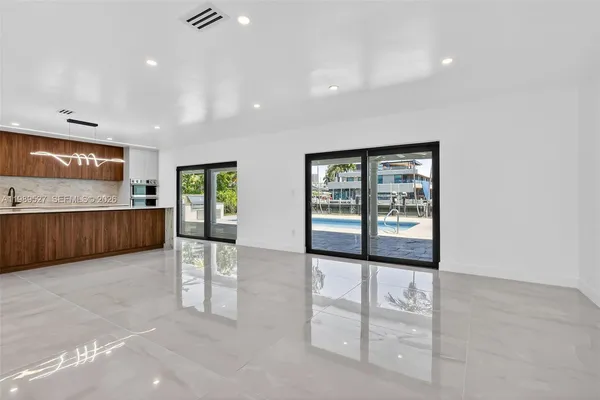 $18,900 | 607 Layne Boulevard, Hallandale Beach, FL 33009