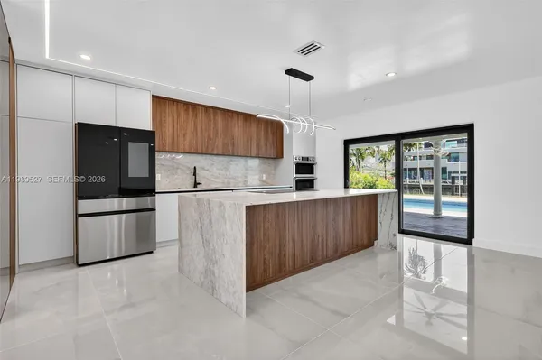 $18,900 | 607 Layne Boulevard, Hallandale Beach, FL 33009
