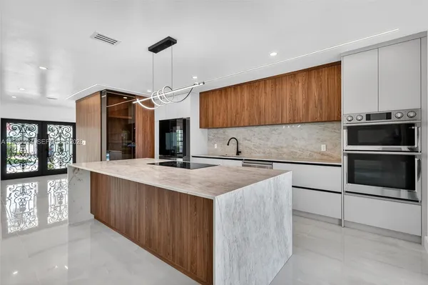 $18,900 | 607 Layne Boulevard, Hallandale Beach, FL 33009