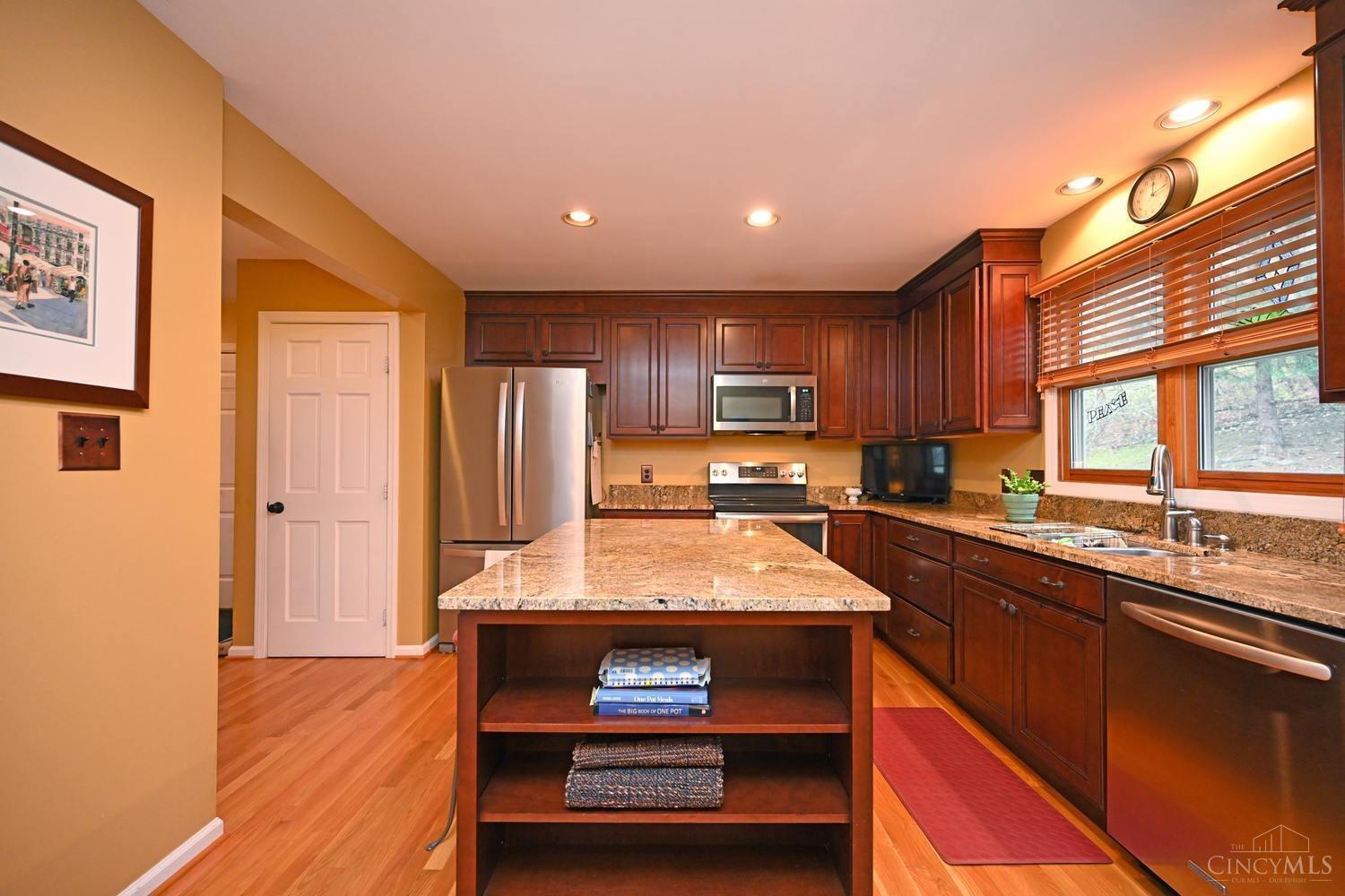 7731 Forest Road Cincinnati, OH 45255 - Photo 9 of 44 Gallery Image 9