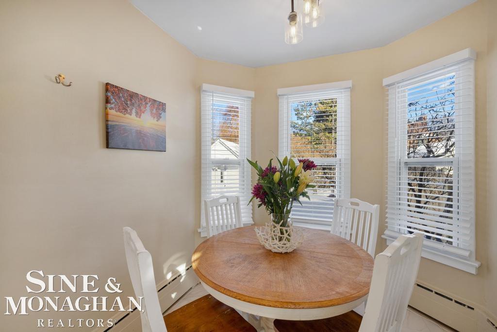 1264 Bishop Road Grosse Pointe, MI 48230 - Photo 15 of 59 50198814-8f58cbb3-7c23-41d2-8cce-bb8605107456.JPG