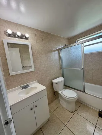 $1,600 | 1251 West River Drive, Unit 4, Margate, FL 33063