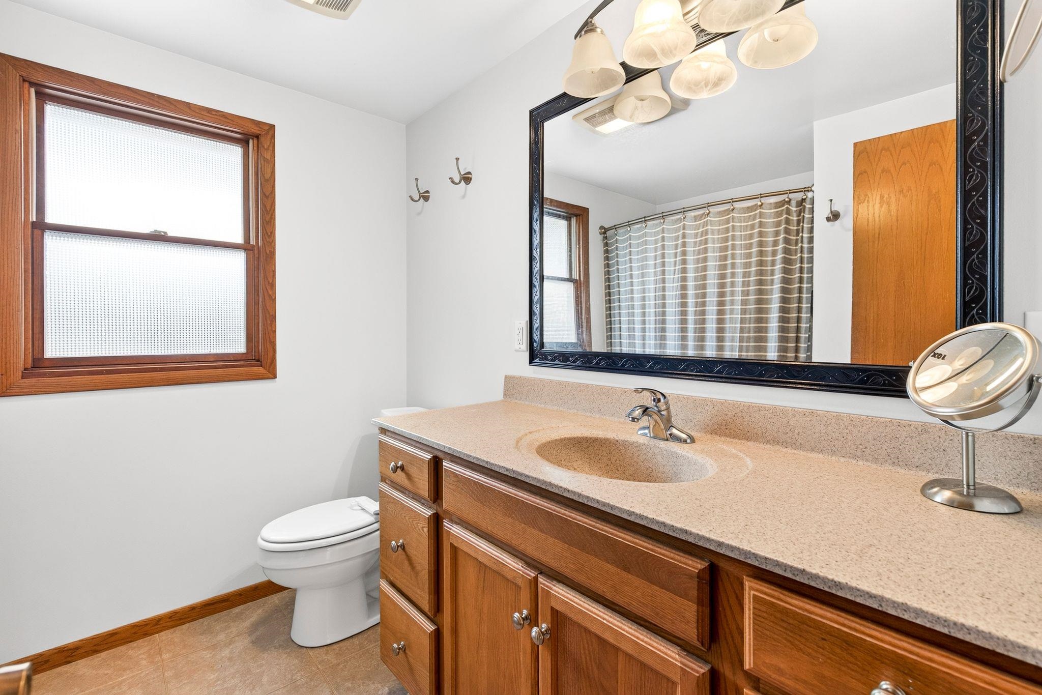 2001 North Douglas Street Appleton, WI 54914 - Photo 31 of 46