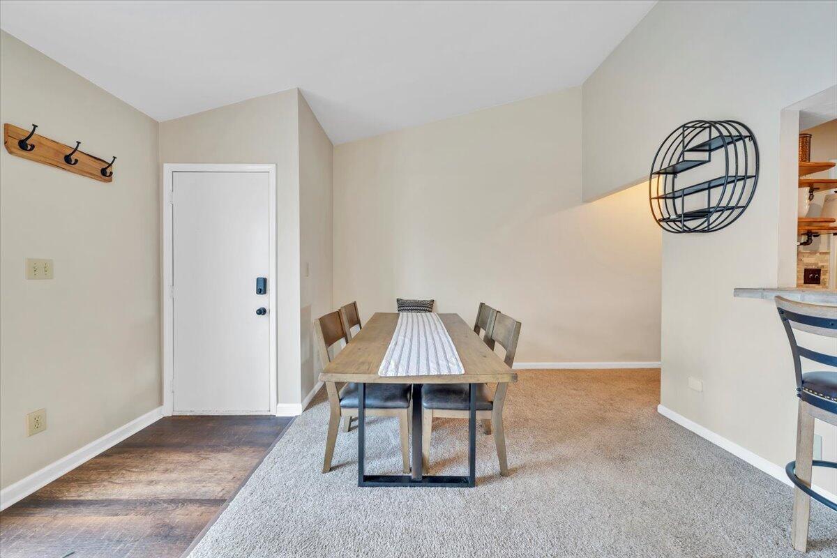 93 Peninsula Point Drive, Unit B5 Moneta, VA 24121 - Photo 14 of 48