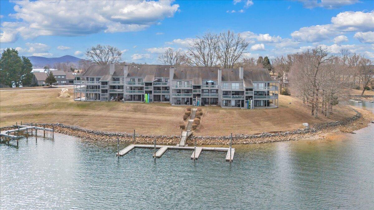 93 Peninsula Point Drive, Unit B5 Moneta, VA 24121 - Photo 39 of 48 a view of a lake