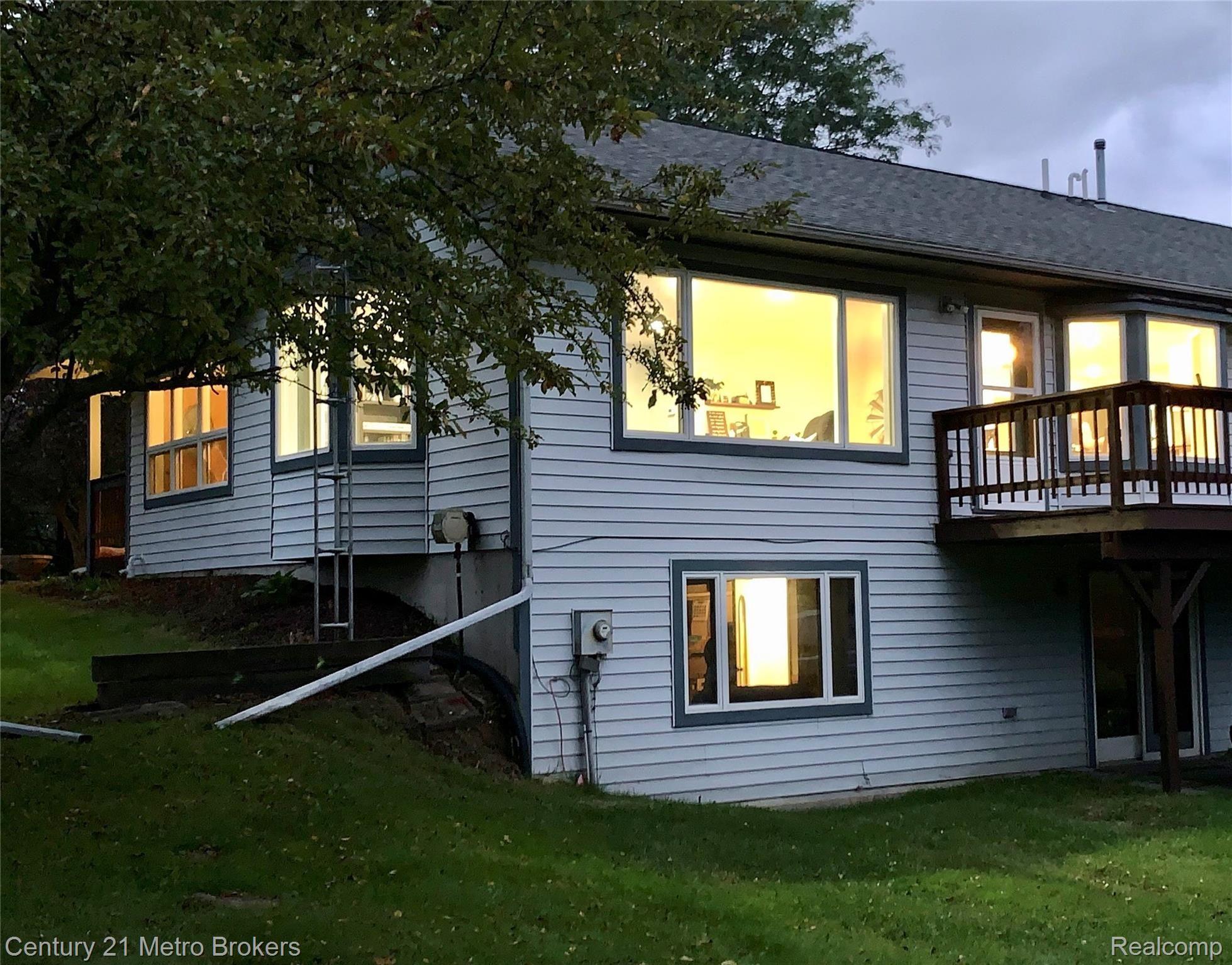 12185 County Line Road Ortonville, MI 48462 - Photo 39 of 40 fullsizeoutput_208f.jpeg