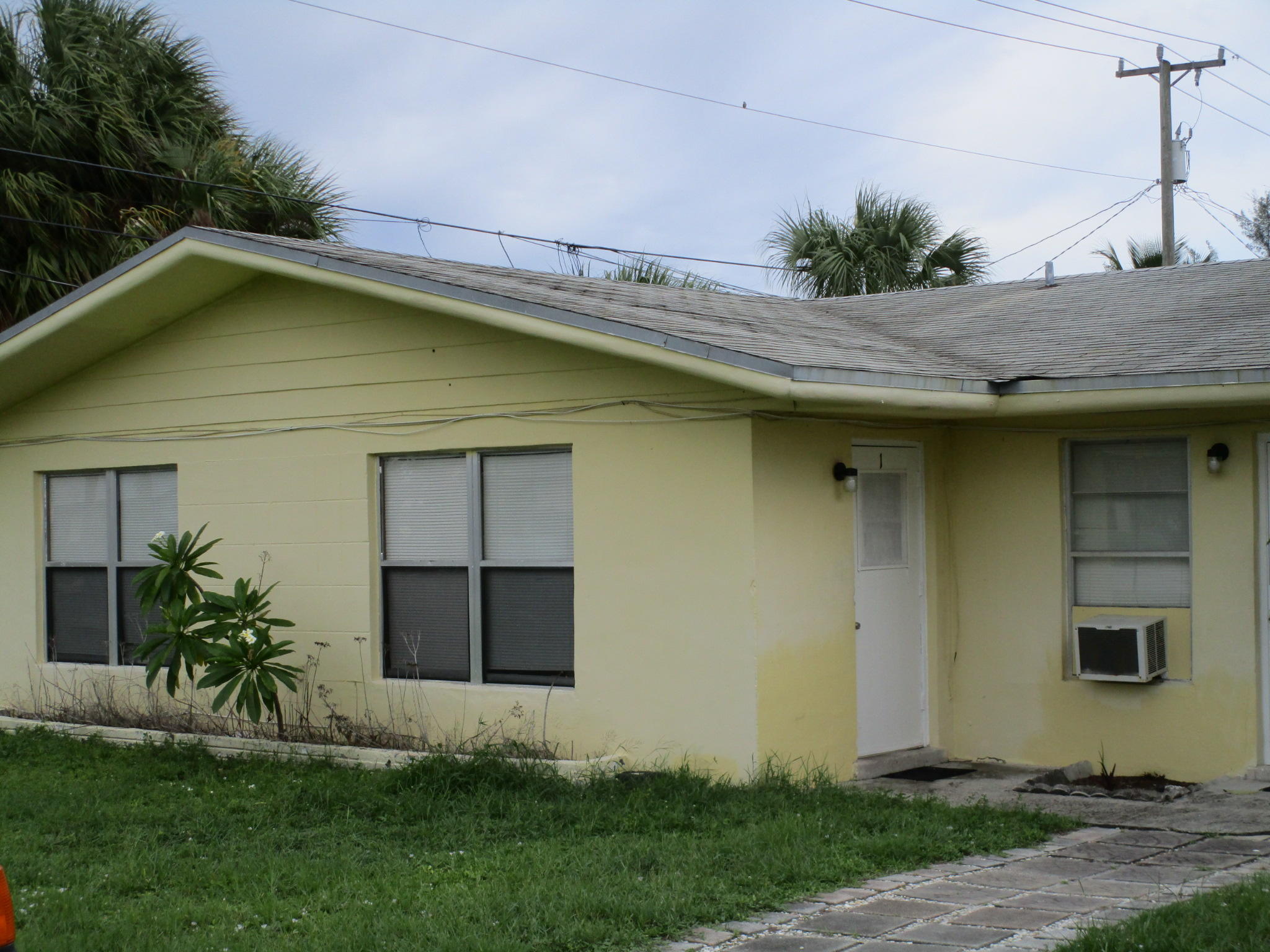655 Silver Beach Road, Unit 14 Lake Park, FL 33403 - Photo 1 of 15 Front