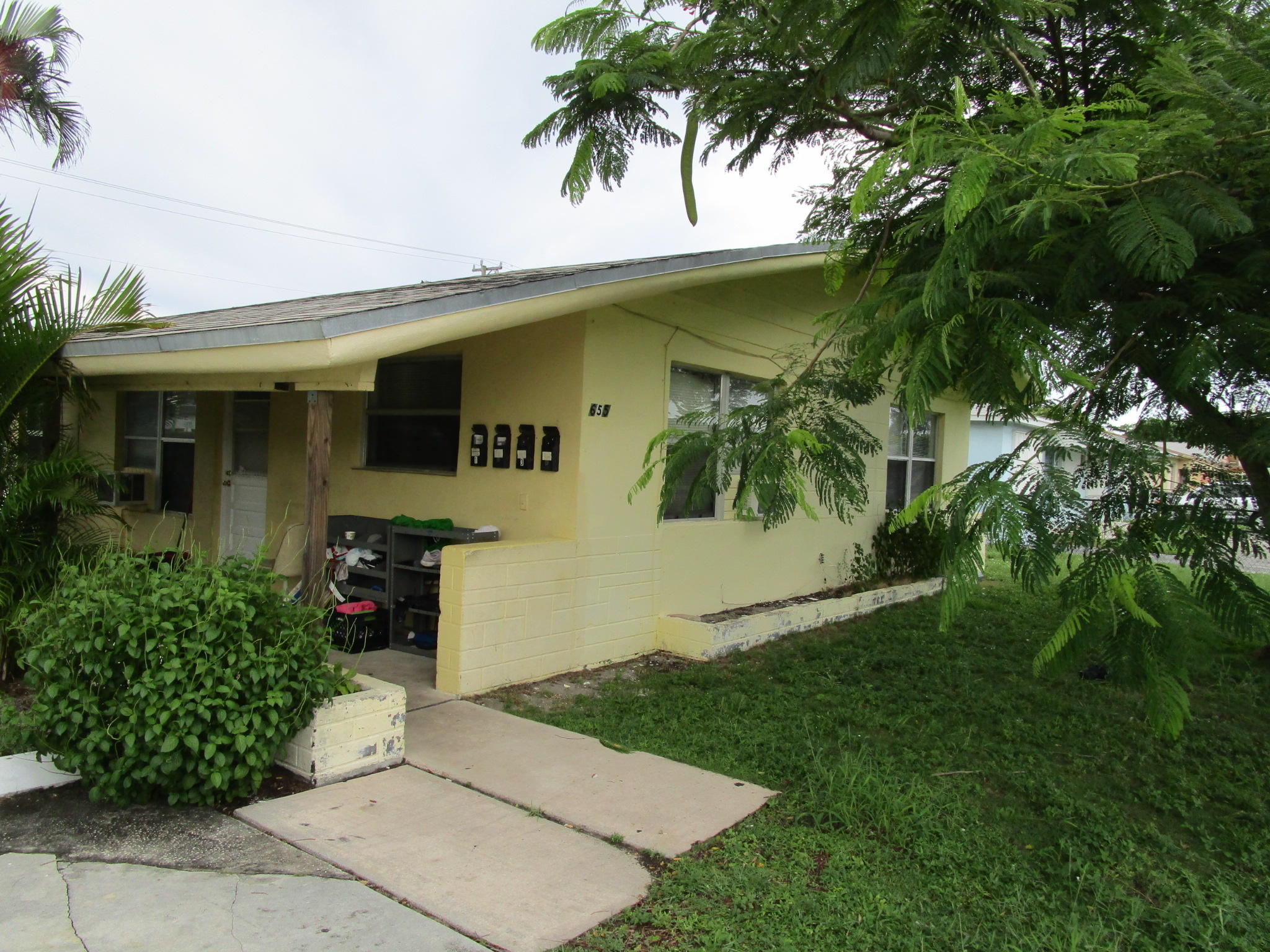 655 Silver Beach Road, Unit 14 Lake Park, FL 33403 - Photo 12 of 15 20190904160822_IMG_1635