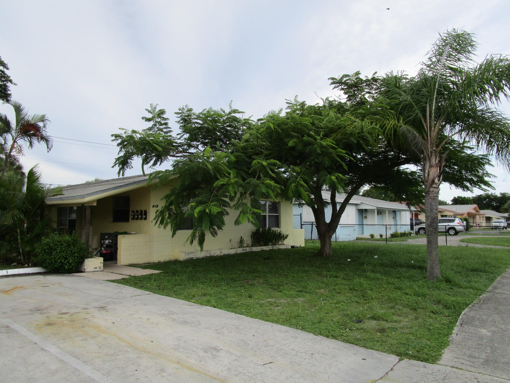 655 Silver Beach Road, Unit 14 Lake Park, FL 33403 - Photo 13 of 15 20190904160833_IMG_1636