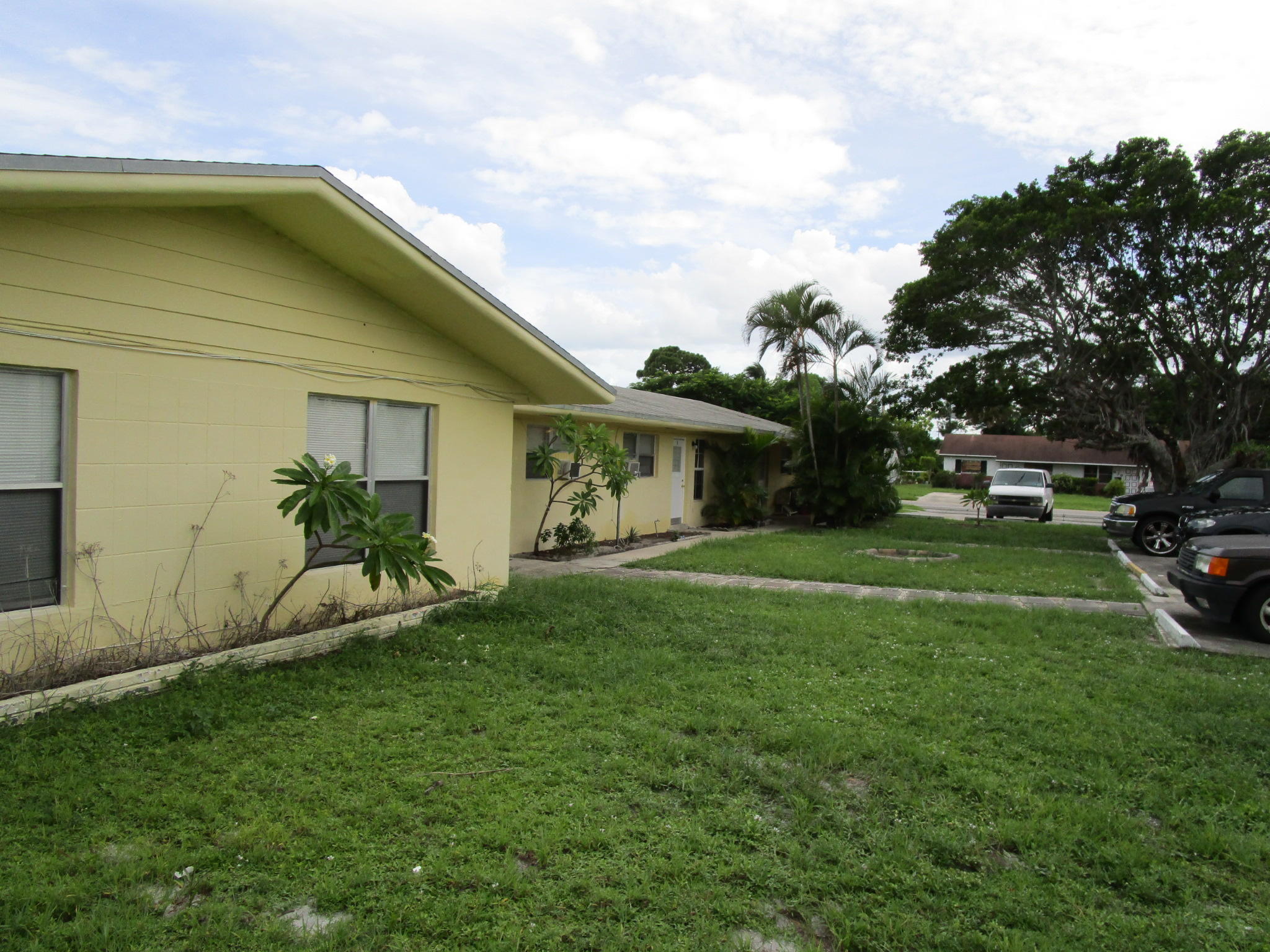 655 Silver Beach Road, Unit 14 Lake Park, FL 33403 - Photo 6 of 15 20190904160623_IMG_1629