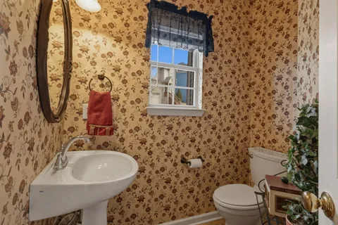 $575,000 | 5917 Woodlands Avenue, Nashville, TN 37211