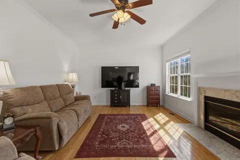 $575,000 | 5917 Woodlands Avenue, Nashville, TN 37211