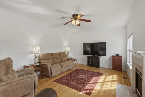 $575,000 | 5917 Woodlands Avenue, Nashville, TN 37211