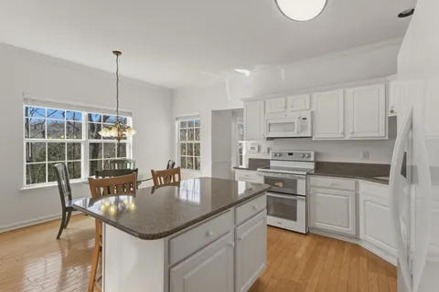 $575,000 | 5917 Woodlands Avenue, Nashville, TN 37211