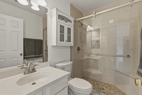 $575,000 | 5917 Woodlands Avenue, Nashville, TN 37211