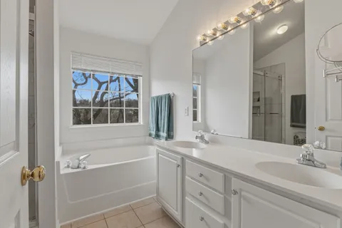 $575,000 | 5917 Woodlands Avenue, Nashville, TN 37211