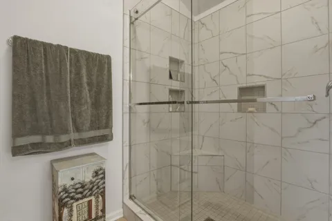 $575,000 | 5917 Woodlands Avenue, Nashville, TN 37211