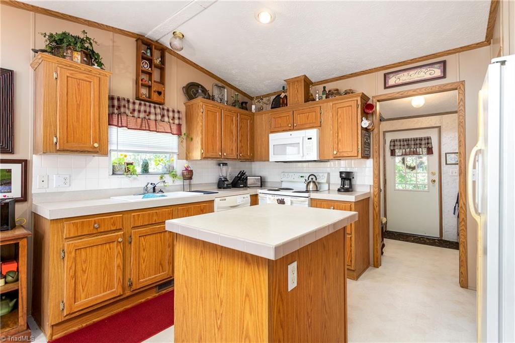 233 Paschall Road Summerfield, NC 27358 - Photo 17 of 35