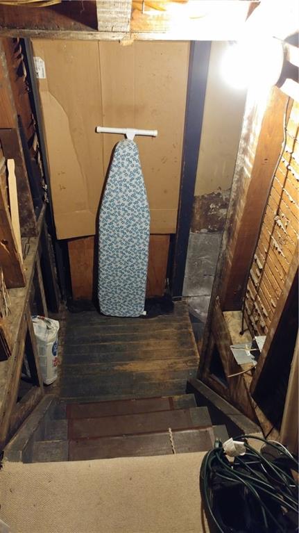 826 Broadway Avenue McKees Rocks, PA 15136 - Photo 17 of 23