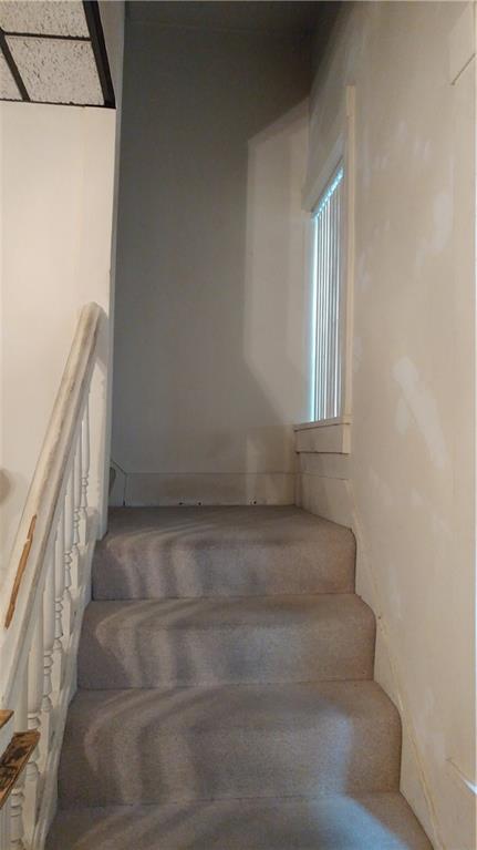 826 Broadway Avenue McKees Rocks, PA 15136 - Photo 7 of 23