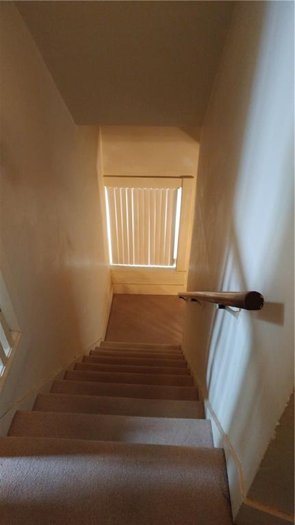 826 Broadway Avenue McKees Rocks, PA 15136 - Photo 10 of 23