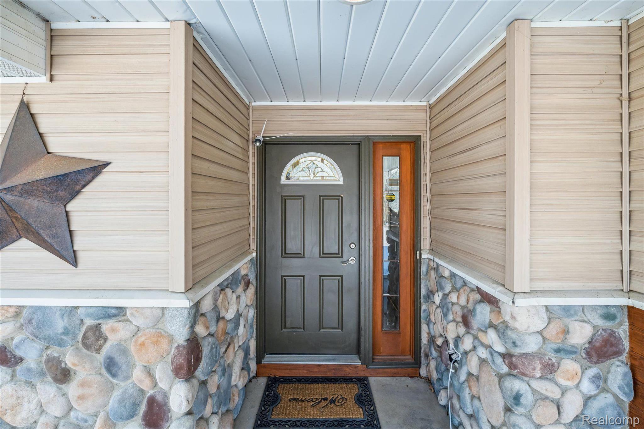 248 East Lovejoy Road Howell, MI 48855 - Photo 6 of 56 Gallery Image 6