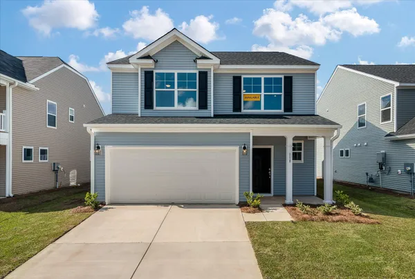 $389,990 | 367 Blue Oak Drive, Moncks Corner, SC 29461